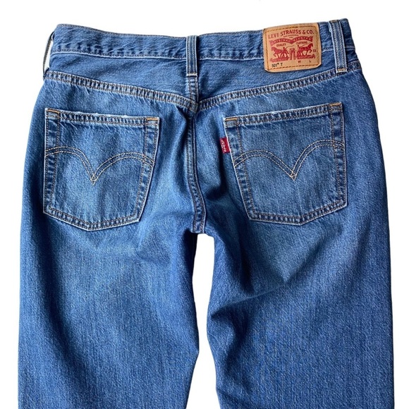 Levis 501 T Tapered Jeans Womens Size 26 Premium Denim Ankle Button Fly Mid Rise - Picture 9 of 12